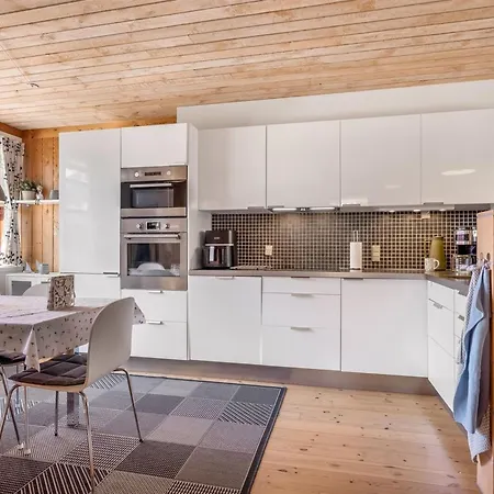 Feriehus Eivi - 200m From The Sea By Interhome